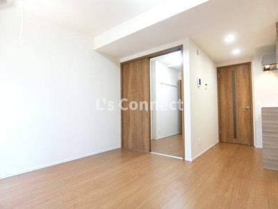 【内装】 | レジデンス南町 | 居室と寝室を分けて生活できます。