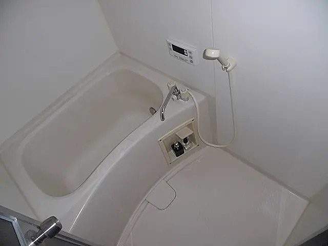 山梨県甲斐市 1棟マンションの浴室