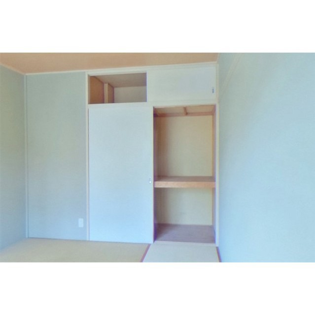 羽島市正木町曲利のアパートの収納