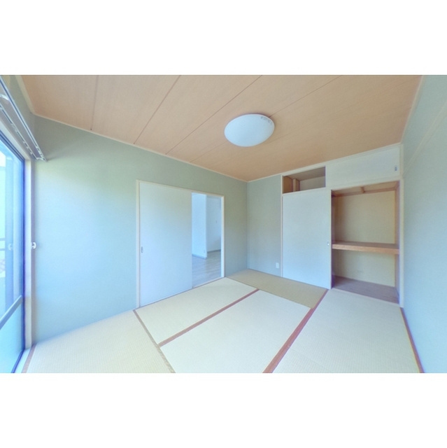 羽島市正木町曲利のアパートの居間・リビング