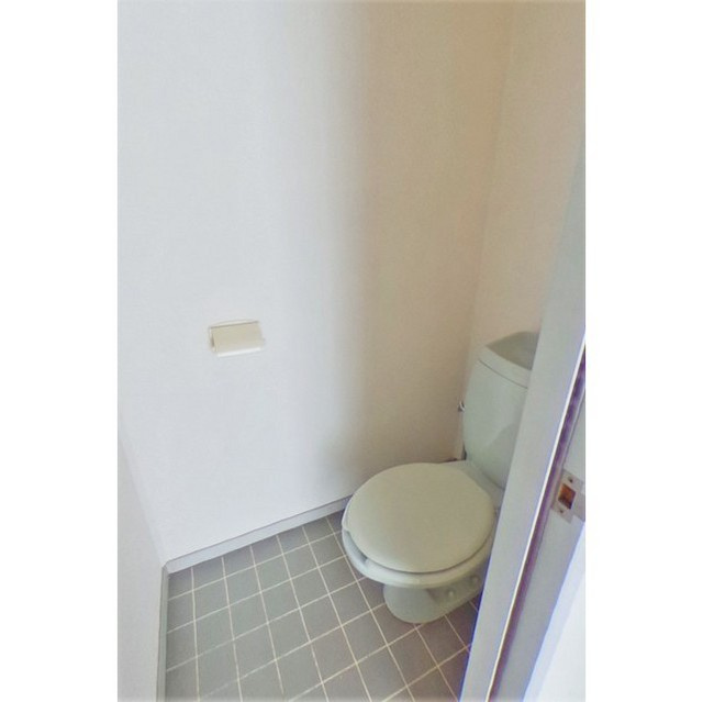 羽島市正木町曲利のアパートのトイレ