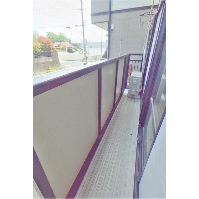 羽島市正木町曲利のアパートのバルコニー