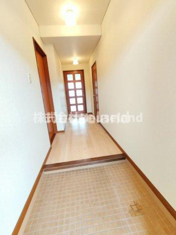 VIASACRA岩出の玄関