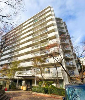 ファミリータウン東陽 F棟の外観