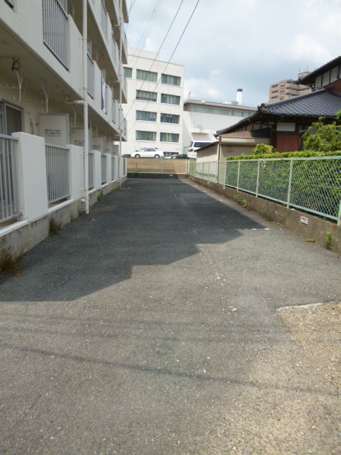 第2秋葉ビルの駐車場|カースペースがあります