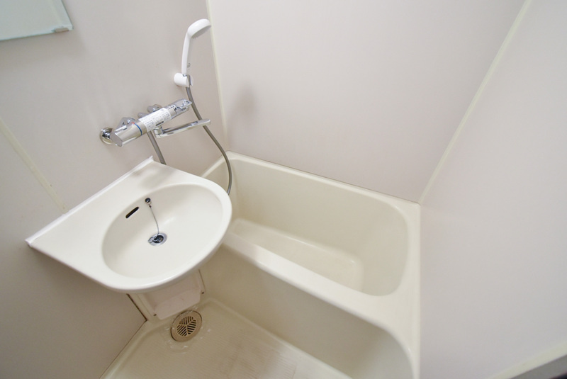 第2秋葉ビルの浴室|日々の暮らしに欠かせないお風呂です