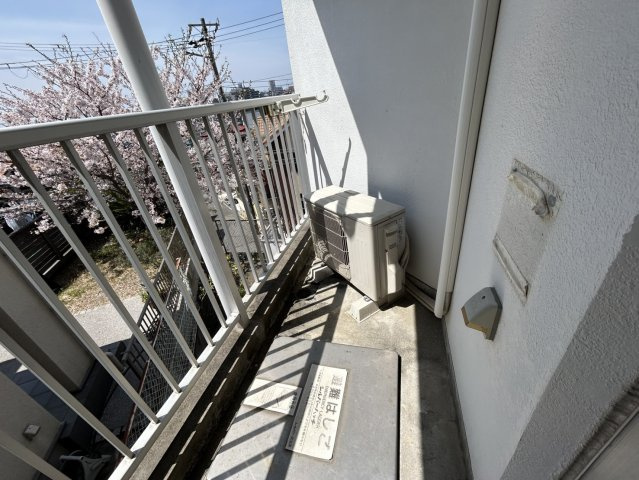 YKハイツ旭が丘のバルコニー