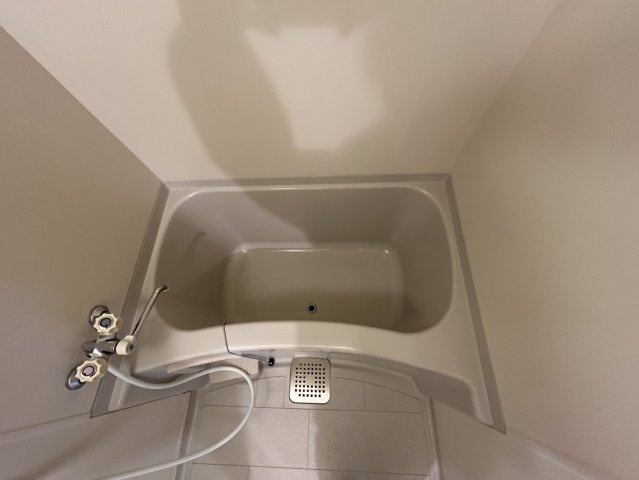 YKハイツ旭が丘の浴室