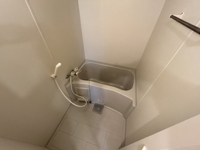 YKハイツ旭が丘の浴室