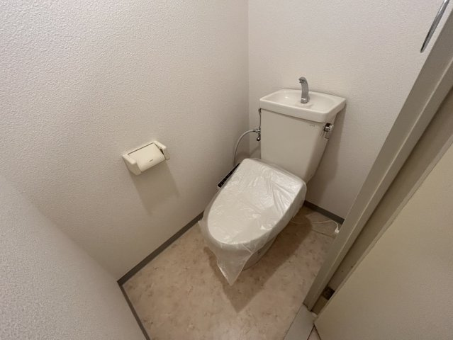 YKハイツ旭が丘のトイレ