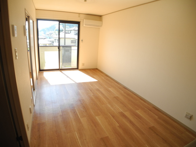 サニーヒルＴＯＧＩＴＳＵの居間・リビング