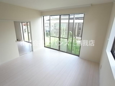 【居間・リビング】 | リブレス村田町戸建 | ゆったりとした居間です