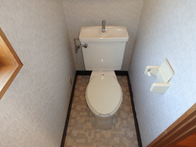 S1593H　6丁目中古住宅のトイレ