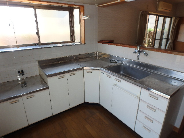 S1593H　6丁目中古住宅のキッチン