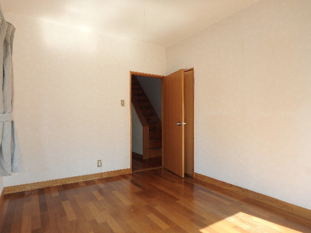 S1593H　6丁目中古住宅の洋室