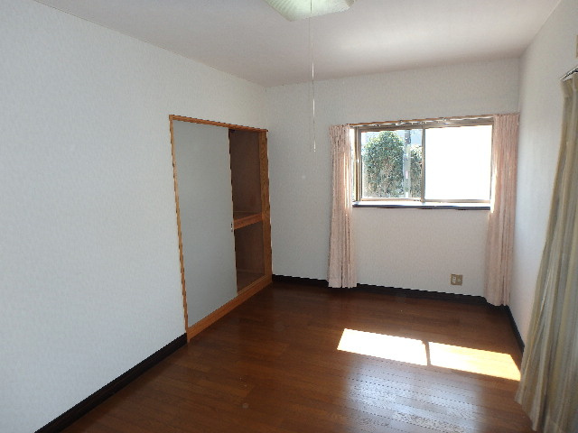 S1593H　6丁目中古住宅の収納