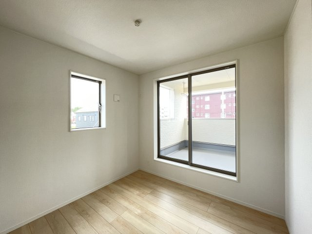 クレイドルガーデン八戸市多賀台 第5　１号棟の収納