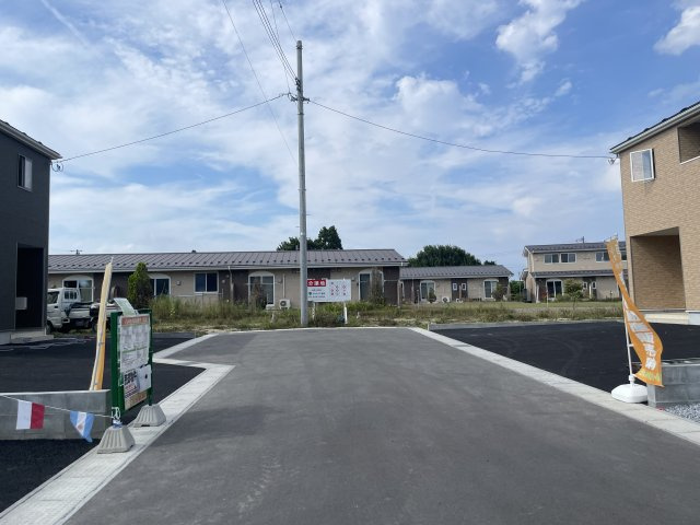 クレイドルガーデン八戸市多賀台 第5　１号棟の居間・リビング