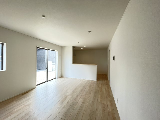 クレイドルガーデン八戸市多賀台 第5　１号棟の居間・リビング