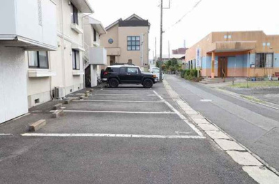 【駐車場】 | メゾン・ラーテーヌＣ