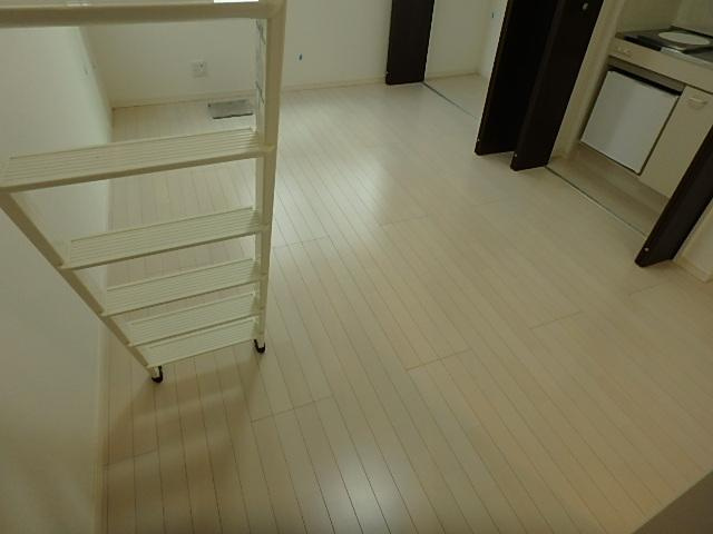 【内装】 | Maple East & West