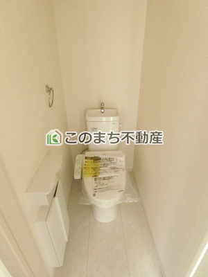 【トイレ】 | いろどりアイタウン宇都宮市岩曽町24-P1　1号棟 | 同社施工物件の写真です。※建具やフローリング、その他仕様が違う場合がございます。