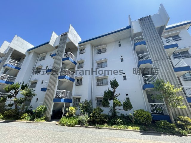 魚住コーポBの外観