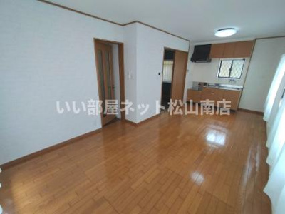 【居間・リビング】 | エッフェルハイツ