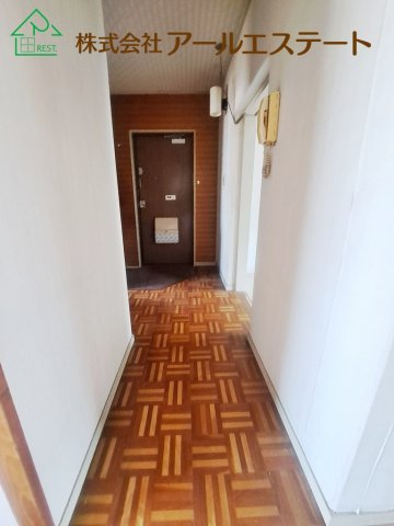 オリーブハイツ土山 2号棟  　JR「土山駅」徒歩6分の玄関