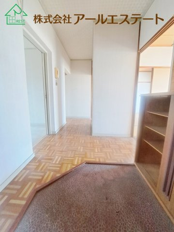 オリーブハイツ土山 2号棟  　JR「土山駅」徒歩6分の玄関