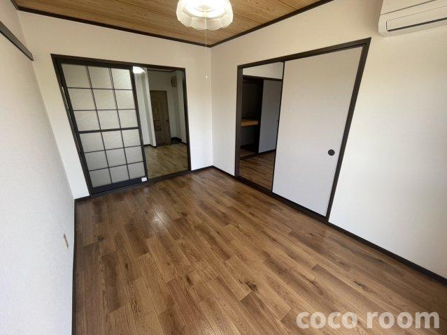 ビラ・アークル　Ｂの居間・リビング