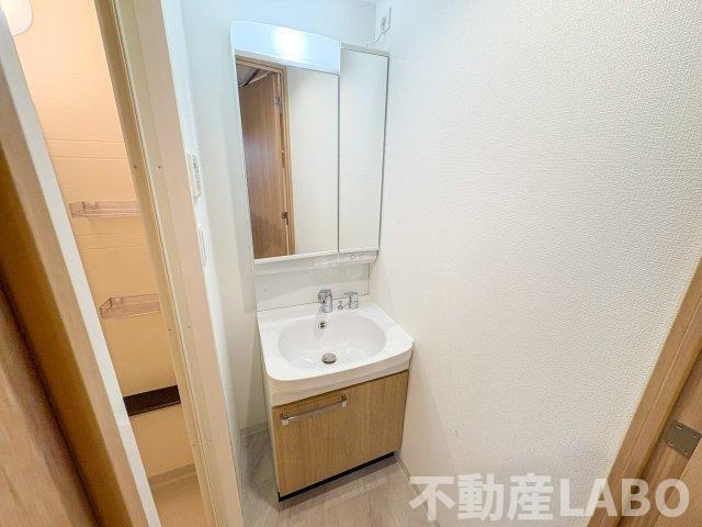 アドバンス大阪フェリーチェの洗面所