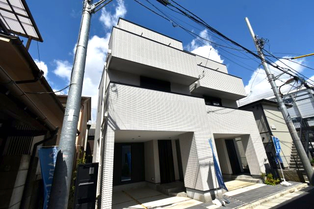 池袋本町2丁目・新築戸建・1号棟の外観