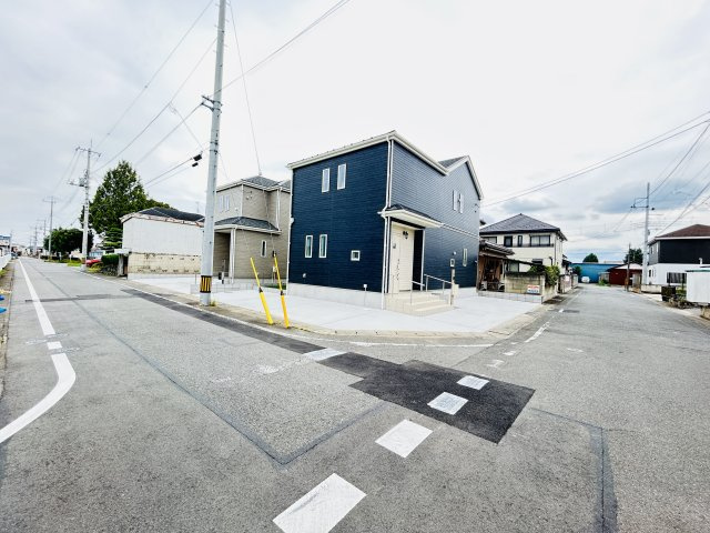 新築　前橋市山王町7期　Heartful　Town　A号棟の前面道路含む現地写真|現地写真　北側接道幅員約6ｍ　東側接道幅員約6ｍ