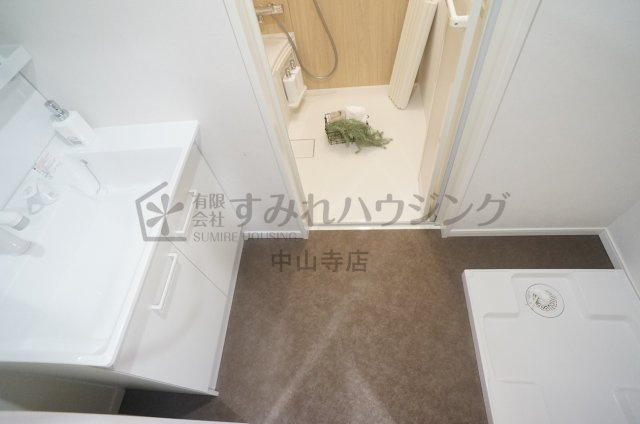 エルピスN5の洗面所|参考、同建物・反転間取りの号室