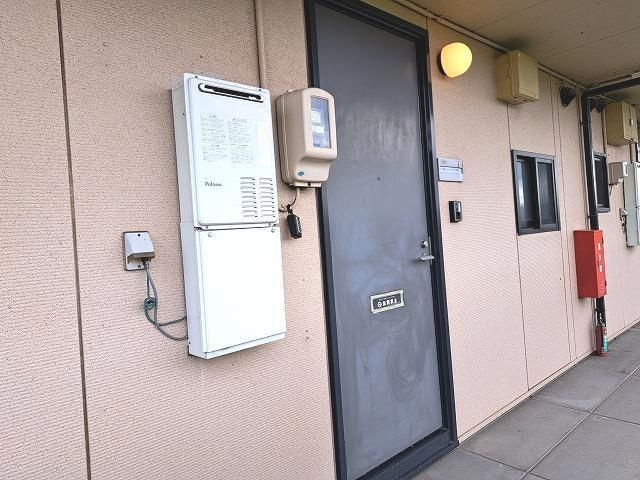 フレグランス大高の玄関