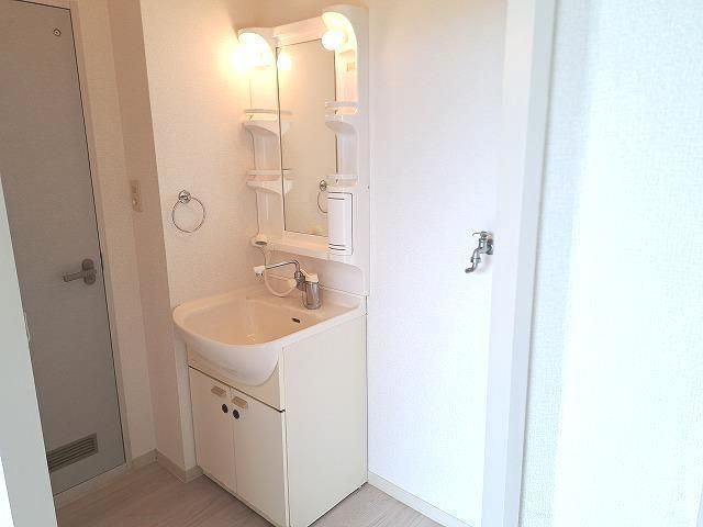 フレグランス大高の洗面所