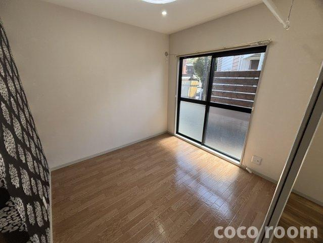 タウニィＪＵＮⅡの洋室