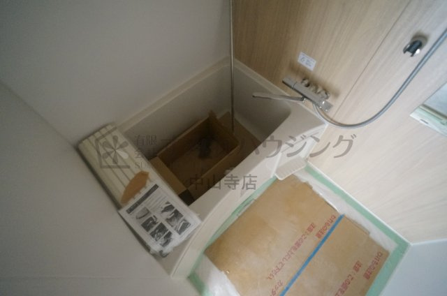 エルピスN5の浴室|工事途中の室内写真でございます。
参考、同建物・反転間取りの号室