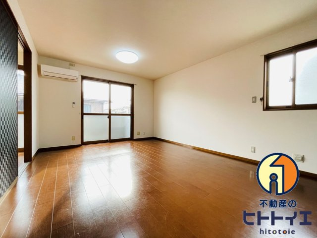 グランシャリオ徳久の居間・リビング