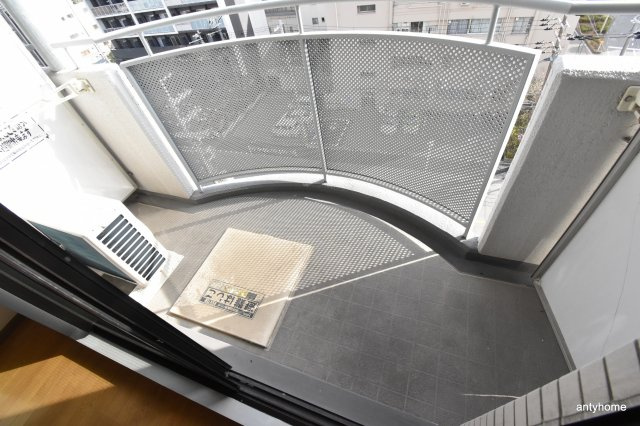 朝日プラザ梅田北デラリブジェ　仲介手数料無料のバルコニー