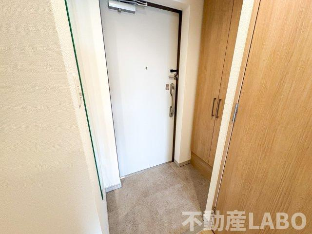 アドバンス大阪フェリーチェの玄関
