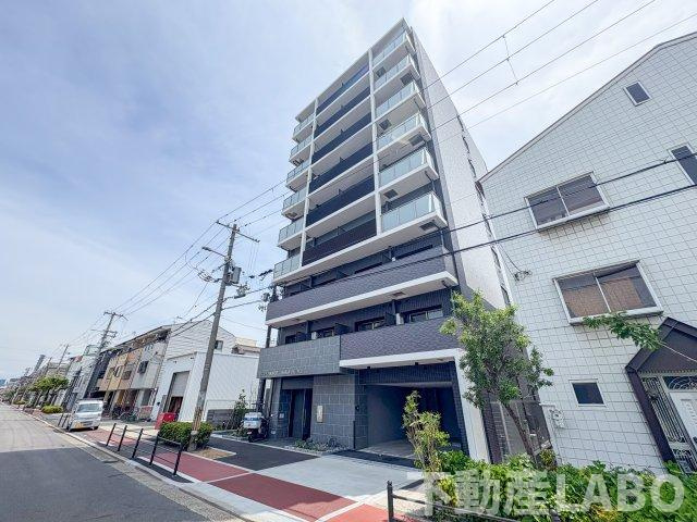 アドバンス大阪フェリーチェの外観