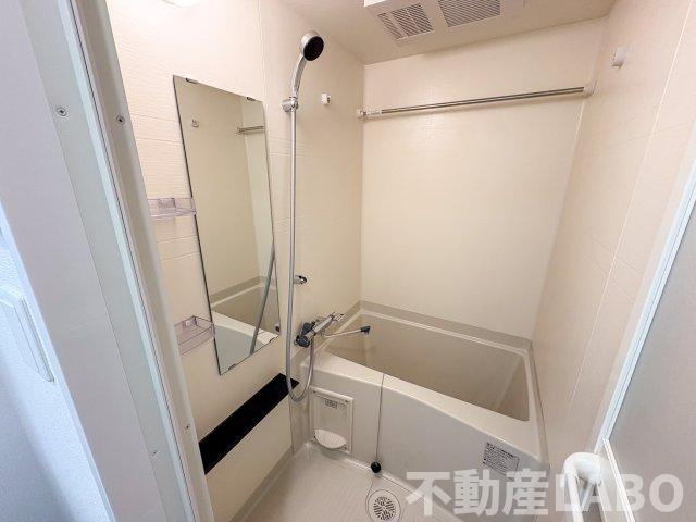 アドバンス大阪フェリーチェの浴室