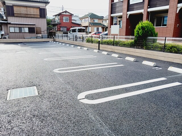 ソレイユの駐車場