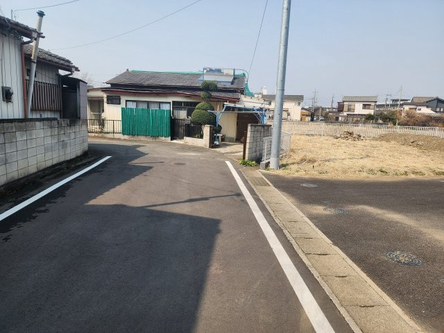 高崎市下之城町売土地の前面道路含む現地写真