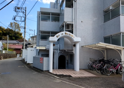 【外観】 | アートイン八王子 | マンションの外観は非常に重要なポイントです！外観の善し悪しは資産価値に大きな影響を与えます。外観のいいマンションを購入することで、高値で売却がしやすく、買い手が見つかりやすいというメリットがあります。