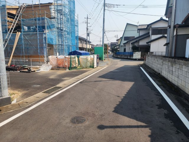 高崎市下之城町売土地の前面道路含む現地写真