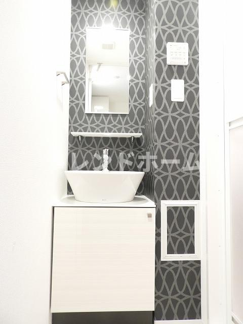 エスリード難波ザ・ゲートの独立洗面台|選べる家電プランあり！！