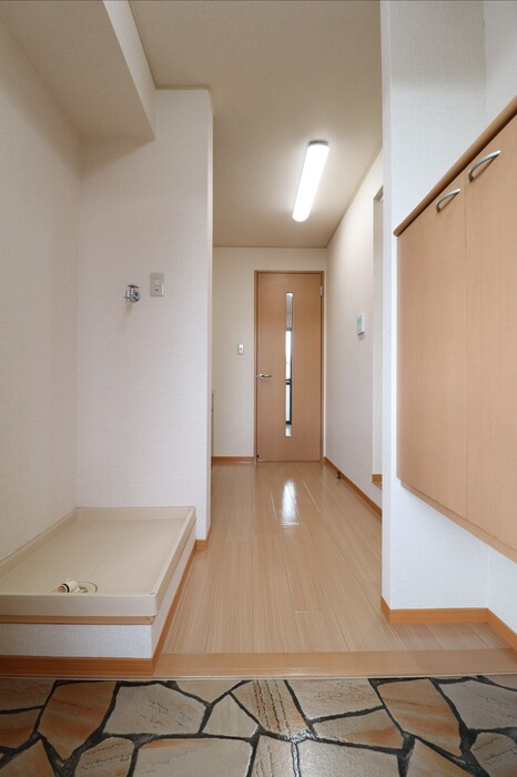 フォルテ Bの玄関